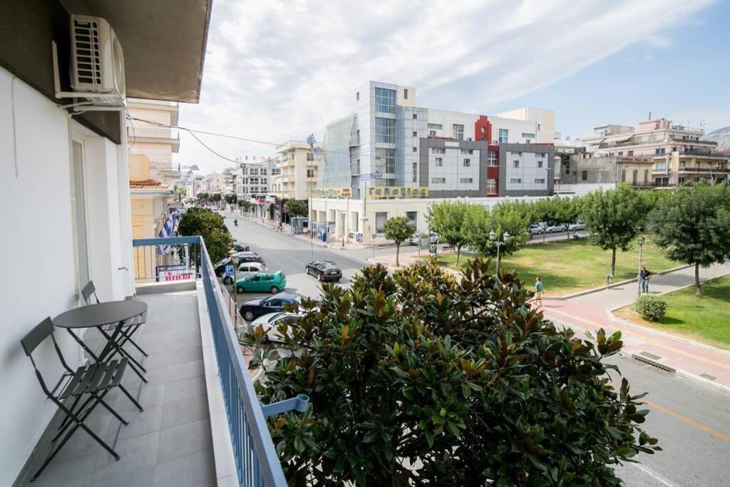Belajo Central Apartment And Jacuzzi !! 볼로스 외부 사진